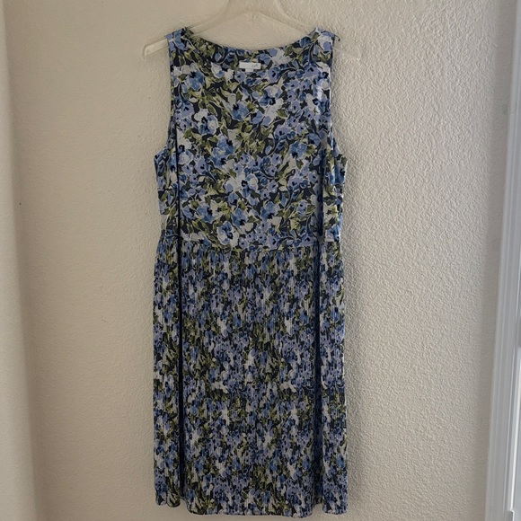 J. Jill Dresses & Skirts - J.Jill Blue Floral Sleeveless Dress Size M
